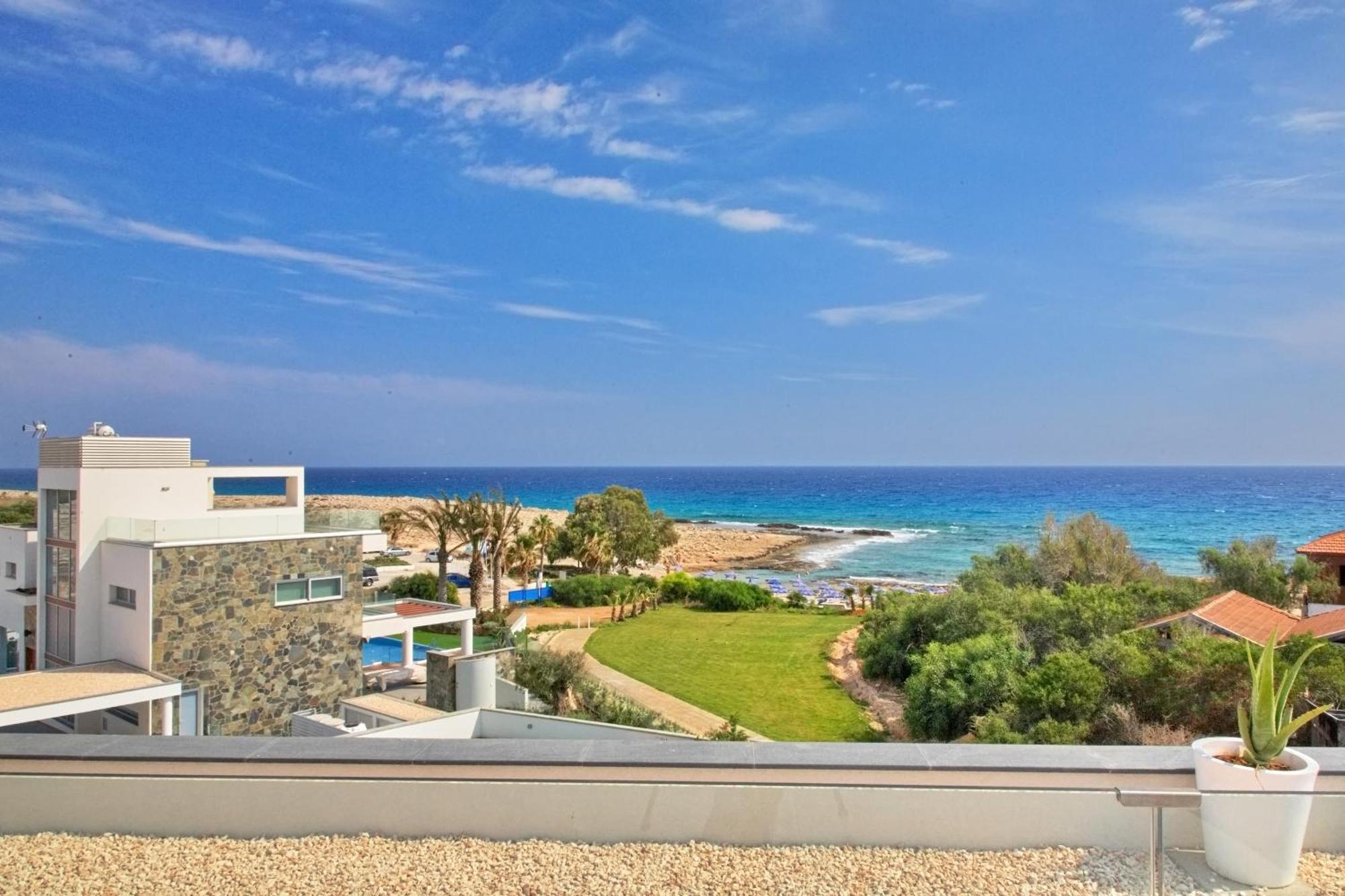 Beachfront Luxury Villa Idania Agia Napa Buitenkant foto