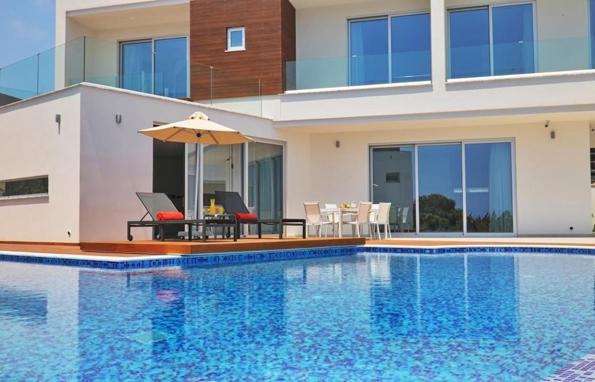 Beachfront Luxury Villa Idania Agia Napa Buitenkant foto
